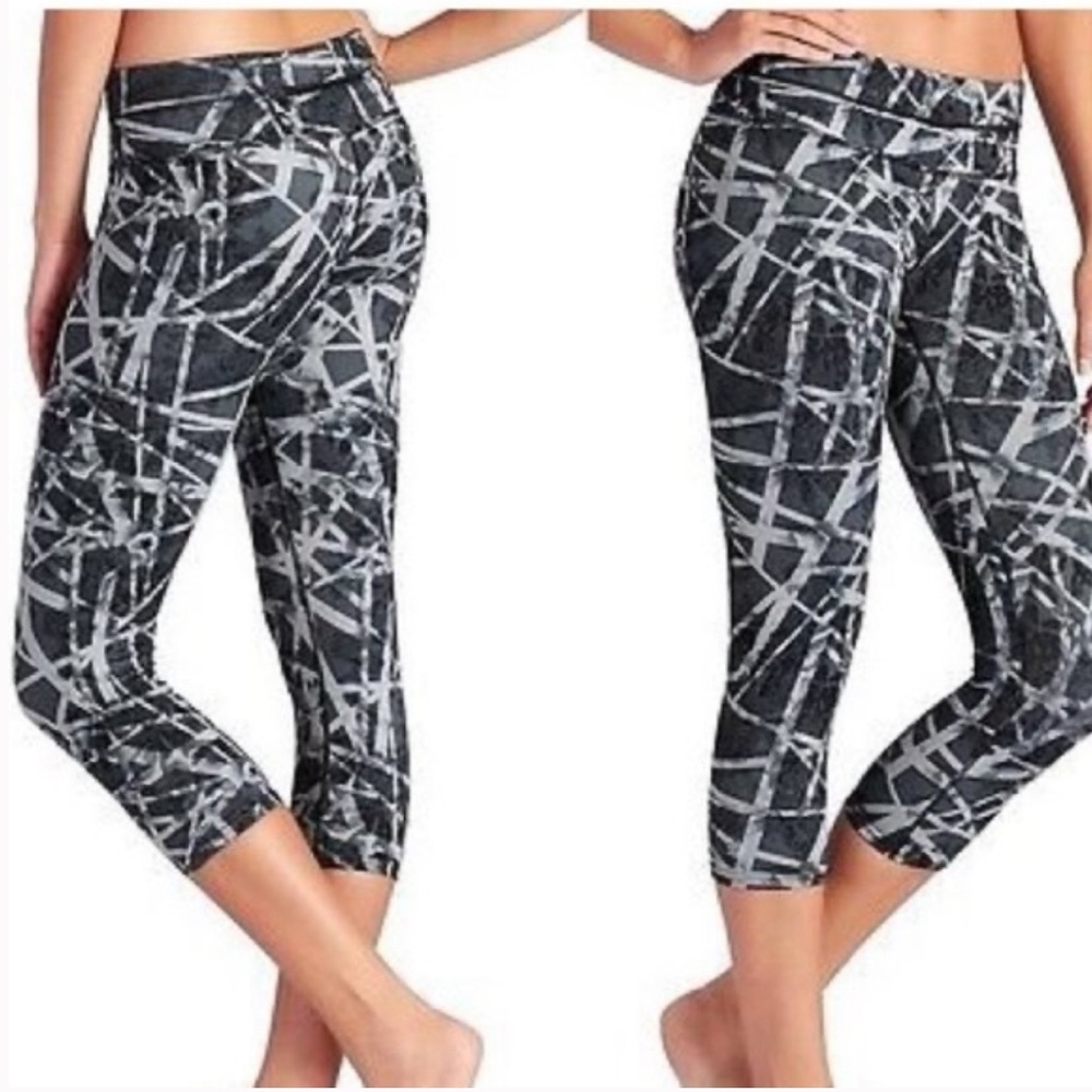 Athleta Women’s Floral Geo Sonar Capri Leggings - Size Small Sku#56